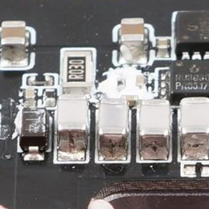 深圳風(fēng)華貼片電容代理商：貼片電容怎么有COG和C0G之分？